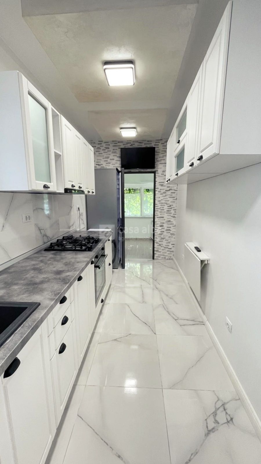 Zona centrala - Podul de Fier, 2 camere renovat, ready to move — fotografia 3